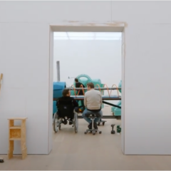 De making of van ‘The Armchair Voyager’, Rinus Van de Velde in Voorlinden
